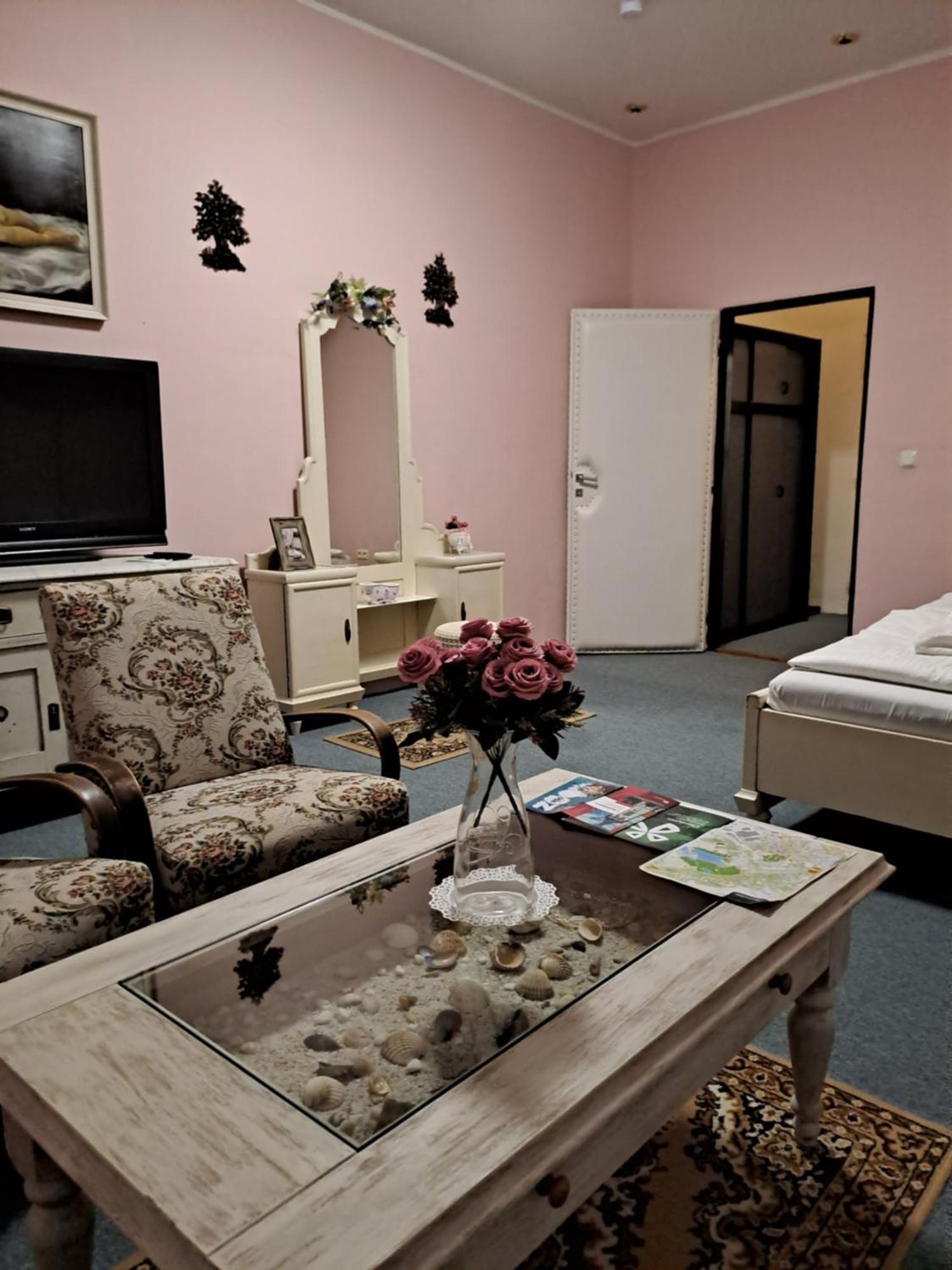 Hotel Kamenny Vrch ホムトフ 部屋 写真