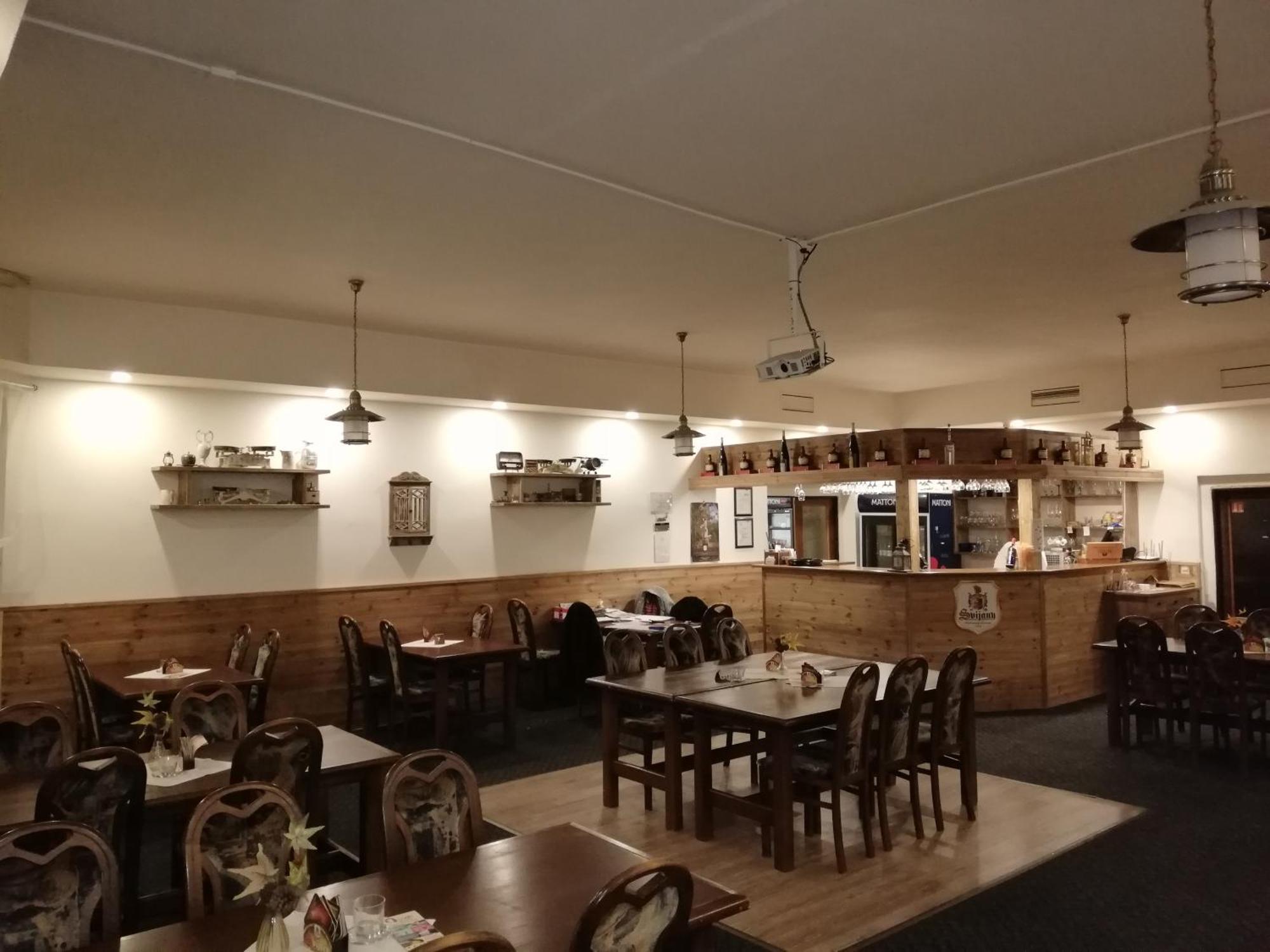 Hotel Kamenny Vrch ホムトフ エクステリア 写真
